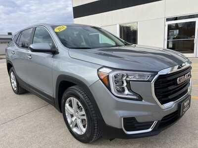 2024 GMC Terrain, $23900. Photo 2