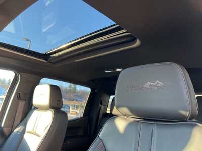 2022 Chevrolet 1500 Crew Cab, $41500. Photo 12