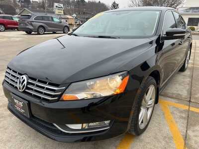 2013 Volkswagen Passat, $0. Photo 4