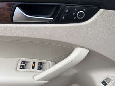 2013 Volkswagen Passat, $0. Photo 9