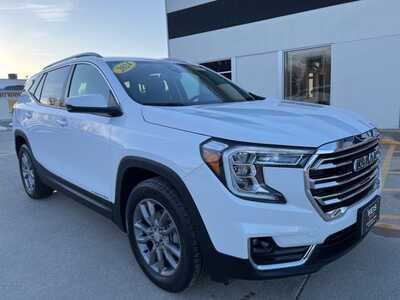 2024 GMC Terrain, $27900. Photo 2