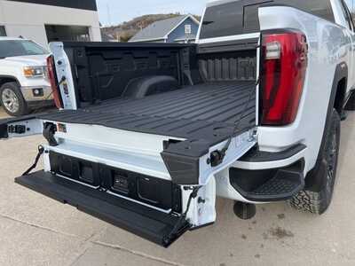 2026 GMC 3500 Crew Cab, $103255. Photo 10