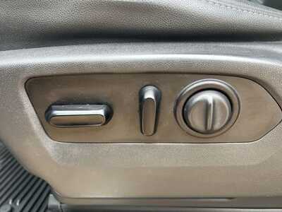 2021 Chevrolet 1500 Crew Cab, $35200. Photo 10