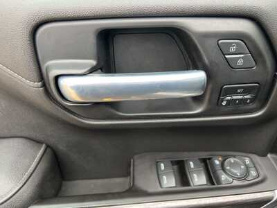 2021 Chevrolet 1500 Crew Cab, $35200. Photo 9