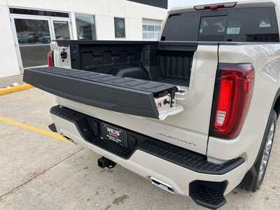 2026 GMC 1500 Crew Cab, $79100. Photo 11