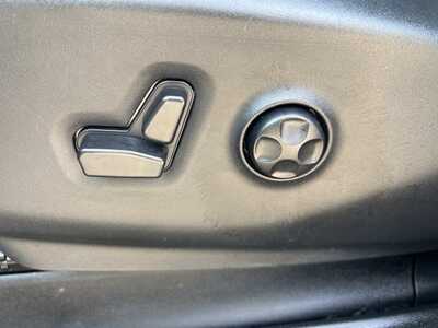 2025 Chrysler Pacifica, $31600. Photo 10