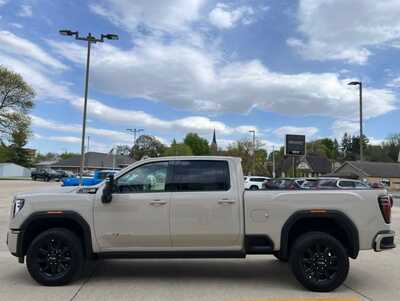 2026 GMC 3500 Crew Cab, $82445. Photo 4