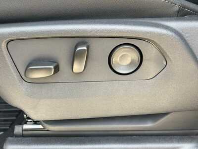 2026 GMC 3500 Crew Cab, $86735. Photo 10