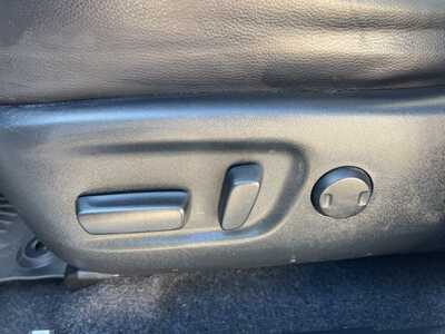 2018 Toyota RAV4, $25500. Photo 10