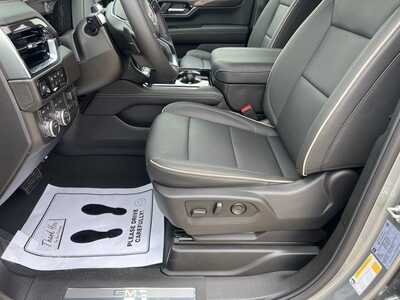 2026 GMC Yukon XL, $86615. Photo 11