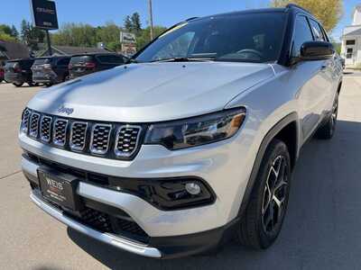 2025 Jeep Compass, $26100. Photo 4