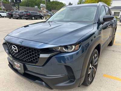 2025 Mazda CX-50, $34300. Photo 4