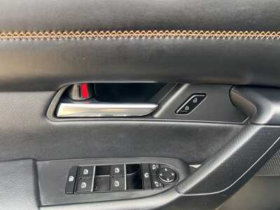 2025 Mazda CX-50, $34300. Photo 9