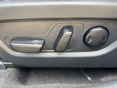 2025 Mazda CX-50, $33500. Photo 10