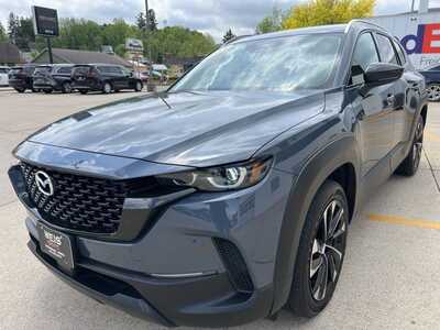2025 Mazda CX-50, $33500. Photo 4