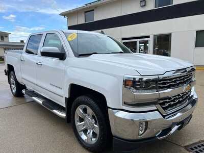 2018 Chevrolet 1500 Crew Cab, $32500. Photo 2