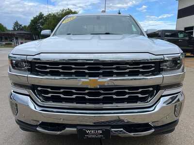 2018 Chevrolet 1500 Crew Cab, $32500. Photo 3
