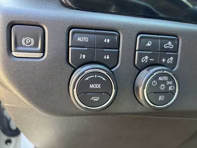 2022 Chevrolet 1500 Crew Cab, $41500. Photo 12