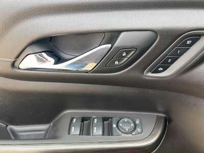 2019 GMC Acadia, $19700. Photo 9