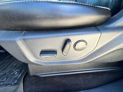 2019 Ford F150 Crew Cab, $24000. Photo 11