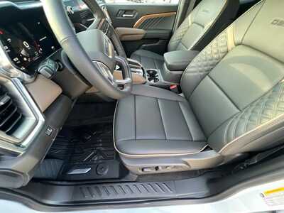 2026 GMC Canyon Crew Cab, $55660. Photo 11