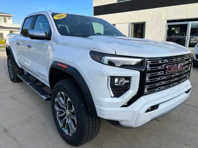 2026 GMC Canyon Crew Cab, $55660. Photo 2