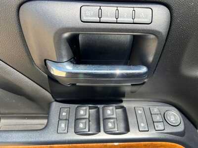 2017 Chevrolet 3500 Crew Cab, $48900. Photo 10