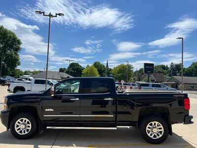 2017 Chevrolet 3500 Crew Cab, $48900. Photo 5