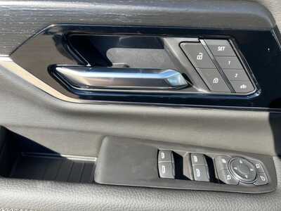 2026 GMC Yukon, $98010. Photo 9