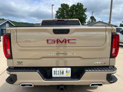 2022 GMC 1500 Crew Cab, $42900. Photo 7