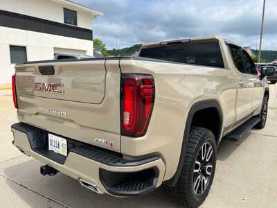 2022 GMC 1500 Crew Cab, $42900. Photo 8