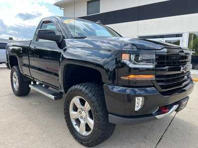 2018 Chevrolet 1500 Reg Cab, $32900. Photo 2