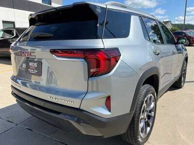 2027 GMC Terrain, $39560. Photo 8