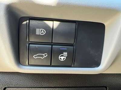2020 Toyota Highlander, $30250. Photo 12