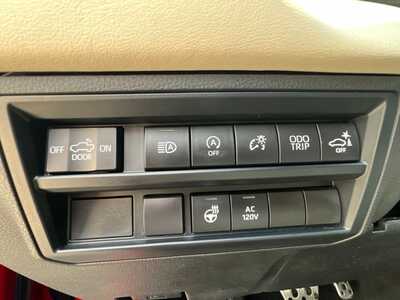 2023 Toyota Tundra Crew Cab, $49900. Photo 12
