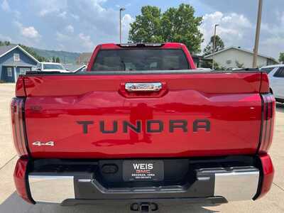 2023 Toyota Tundra Crew Cab, $49900. Photo 7