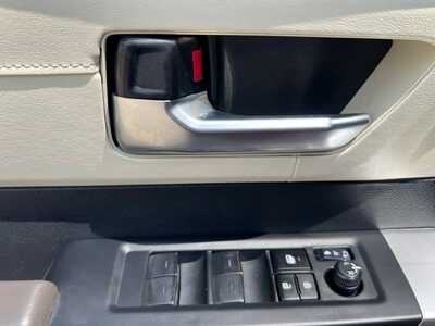 2023 Toyota Tundra Crew Cab, $49900. Photo 9