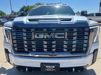 2024 GMC 3500 Crew Cab, $0. Photo 3