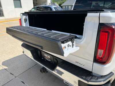 2023 GMC 1500 Crew Cab, $42900. Photo 11