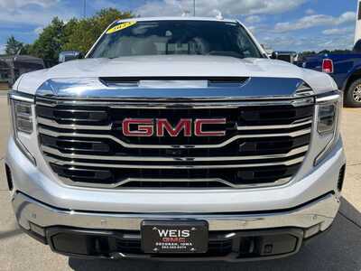 2023 GMC 1500 Crew Cab, $42900. Photo 3