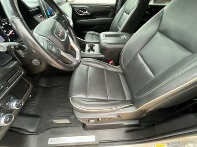 2021 GMC Yukon XL, $38600. Photo 12