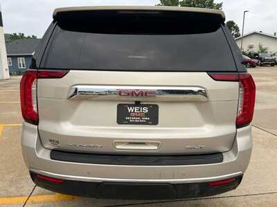 2021 GMC Yukon XL, $38600. Photo 7