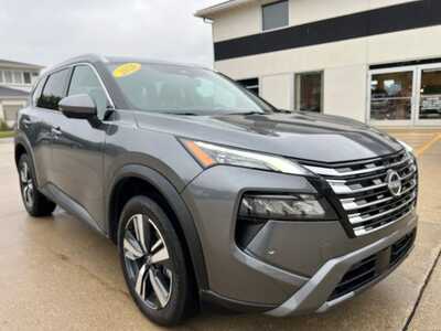 2026 Nissan Rogue, $31400. Photo 2