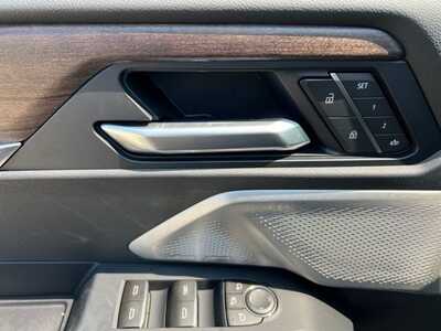 2027 GMC Acadia, $69435. Photo 9