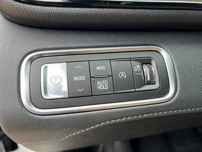2025 Buick Enclave, $37900. Photo 12