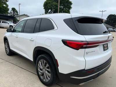 2025 Buick Enclave, $37900. Photo 6