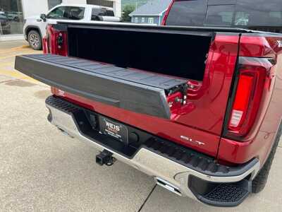 2024 GMC 1500 Crew Cab, $43500. Photo 11