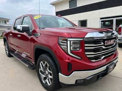 2024 GMC 1500 Crew Cab, $43500. Photo 2