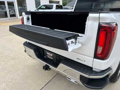 2024 GMC 1500 Crew Cab, $46900. Photo 11