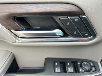 2024 GMC 1500 Crew Cab, $46900. Photo 12